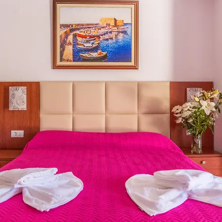Mariamare Apts شقة فندقية