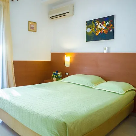 Mariamare Apts شقة فندقية