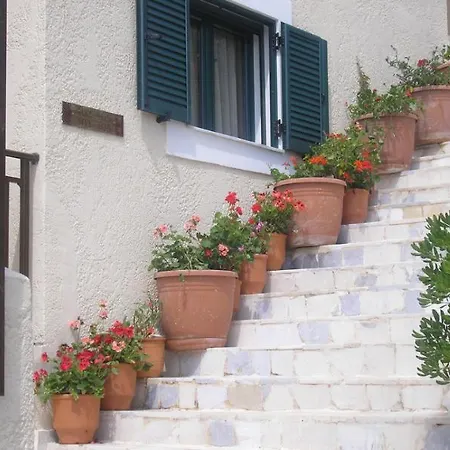 شقة فندقية Mariamare Apts 4*